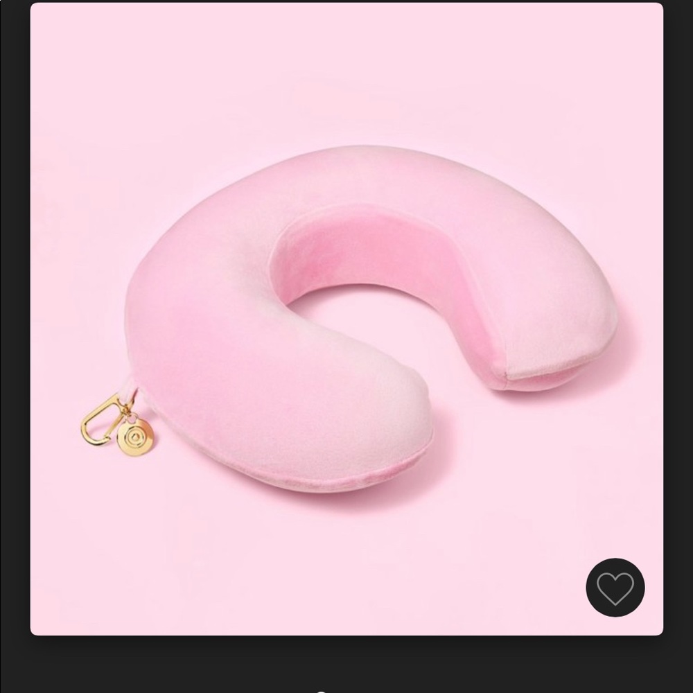 Stoney Clove Lane travel pillow